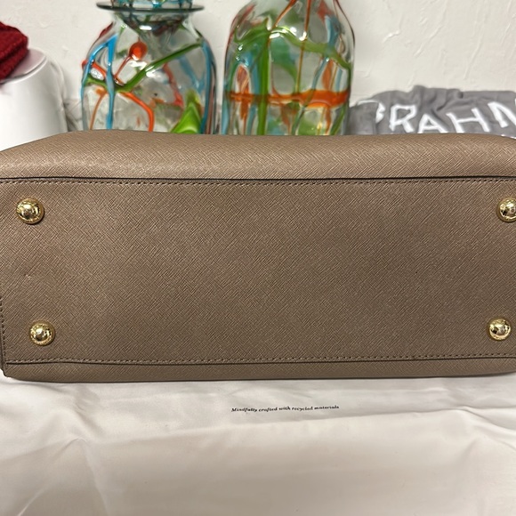 MK Grey Purse - Picture 6 of 6